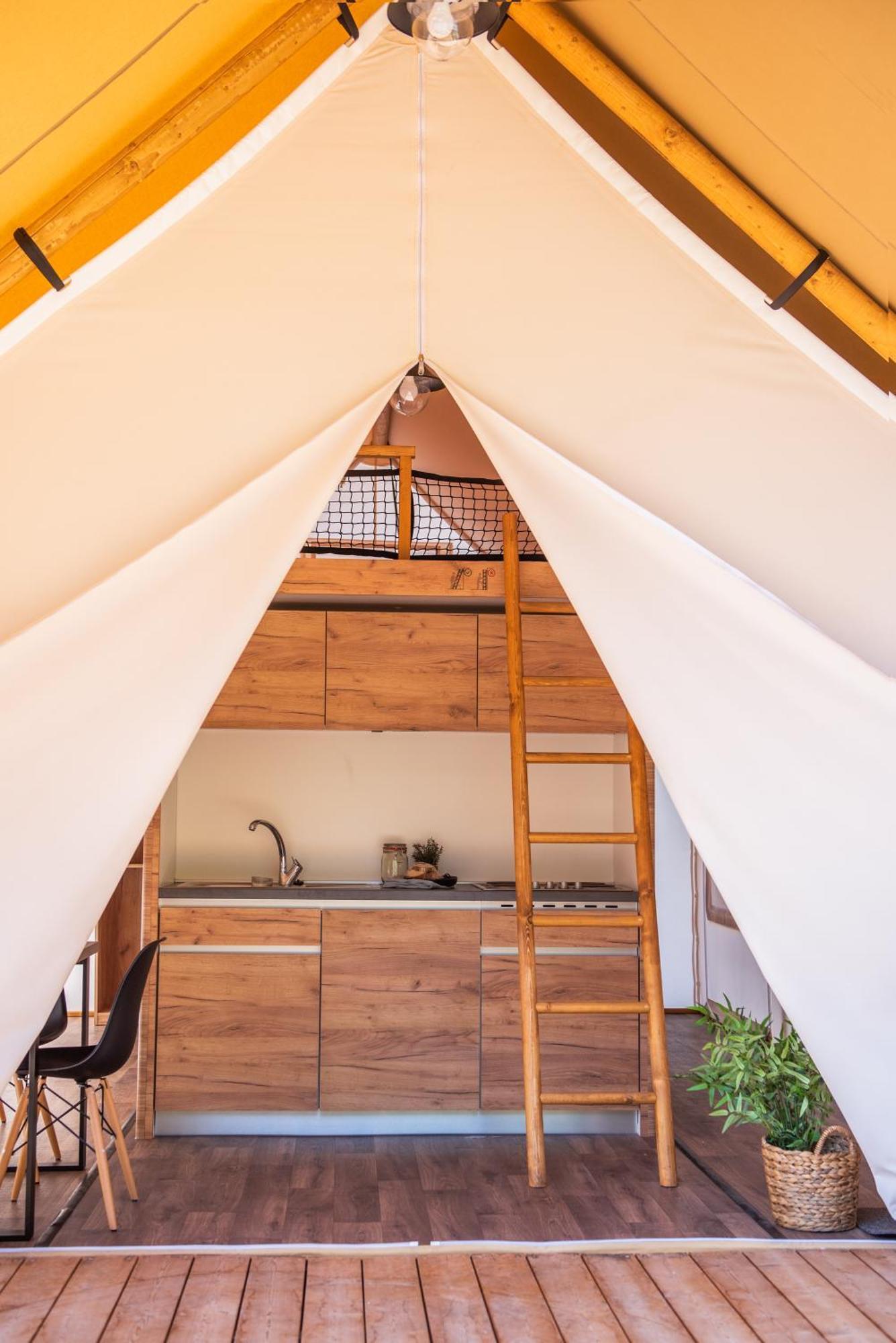 Hotel Forrest Glamping Banská Štiavnica Zewnętrze zdjęcie
