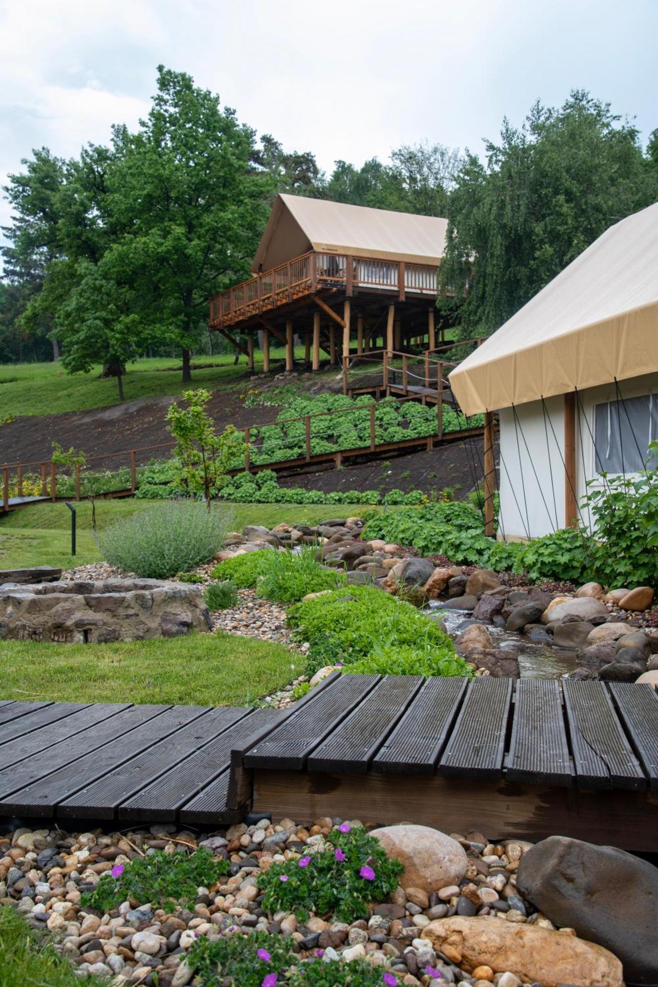 Hotel Forrest Glamping Banská Štiavnica Zewnętrze zdjęcie