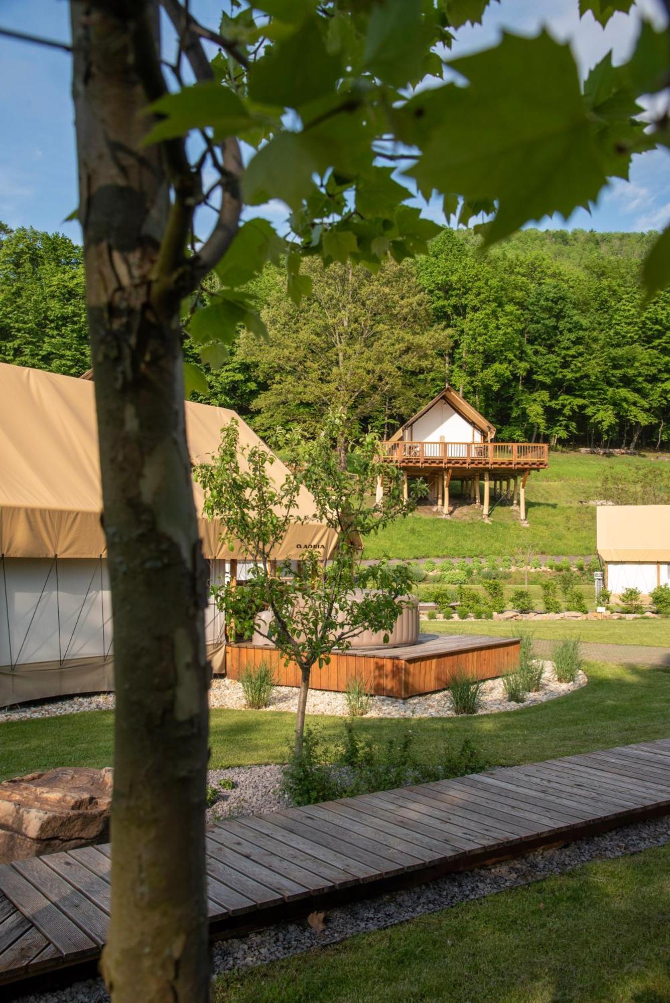 Hotel Forrest Glamping Banská Štiavnica Zewnętrze zdjęcie